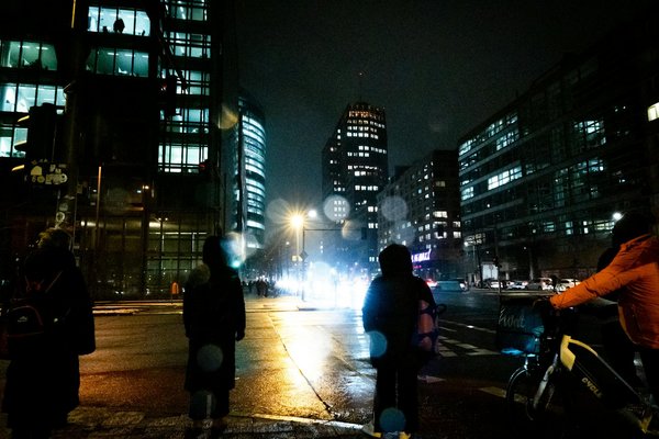 Exploration de l'Influence de la Publicité sur nos Habitudes de Consommation : Un Regard Critique et Réflexif